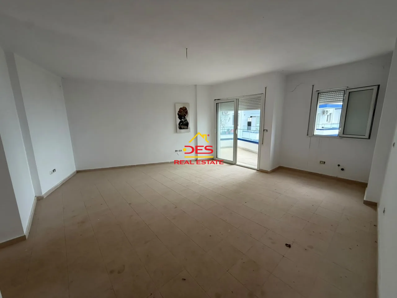 Shitet apartament 2+1 në uji të ftohtë , vlorë – me pamje ballore nga deti