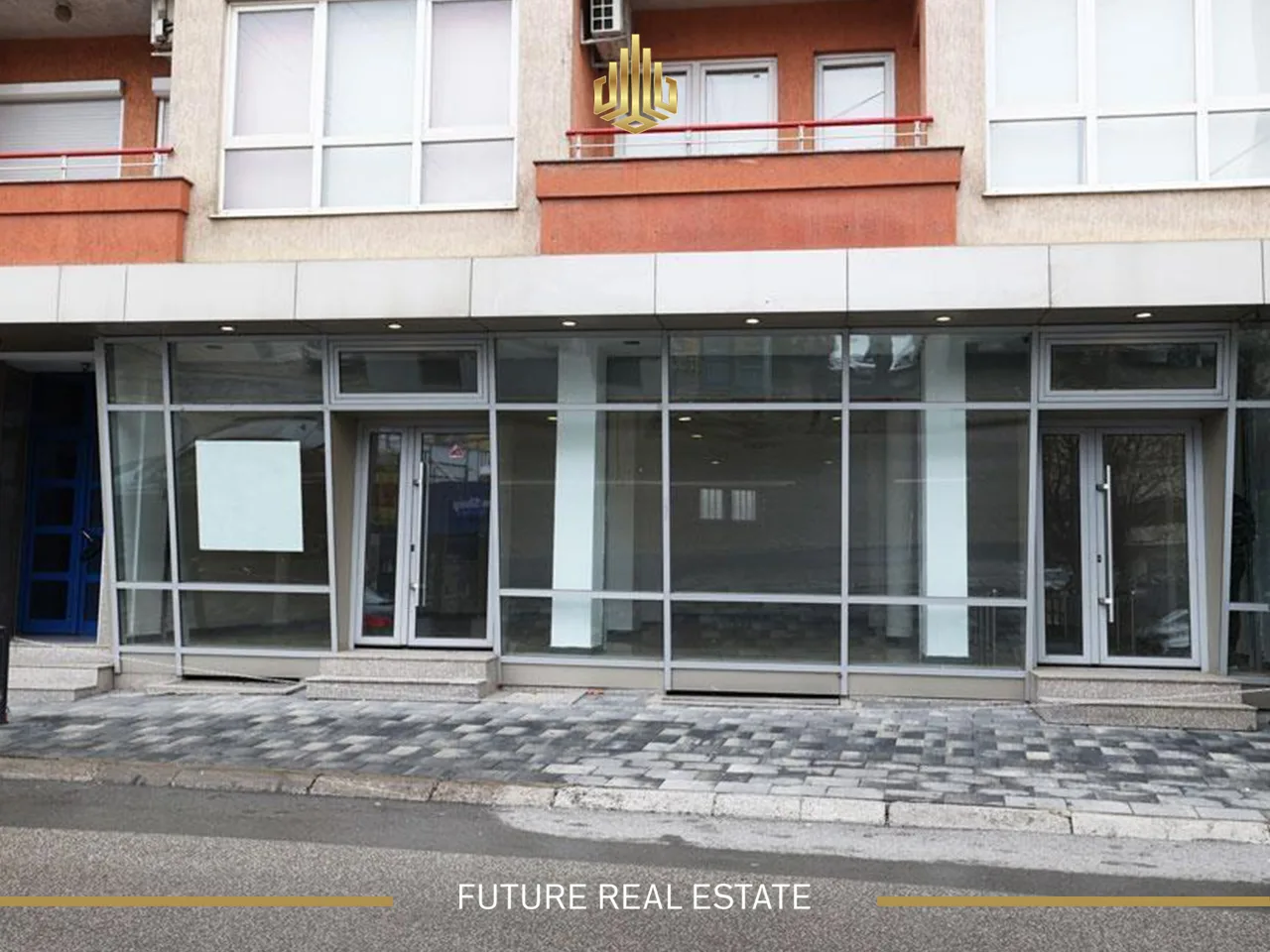 Lokal me QIRA/370m2