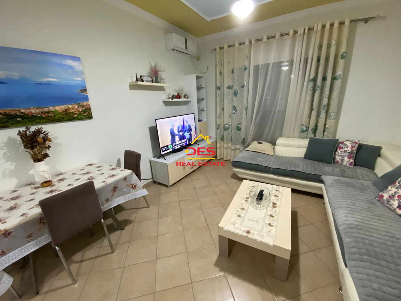 Jepet apartament 1+1 me qera te rrapi , vlore