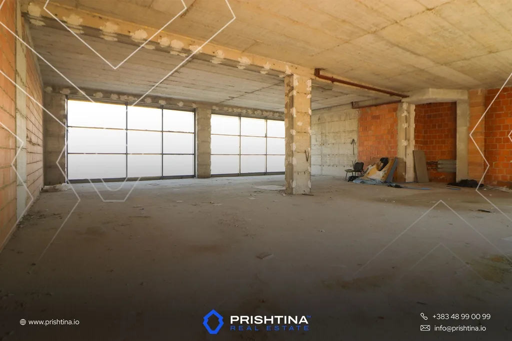 Lokal në shitje 131m² në Arbëri/Dragodan