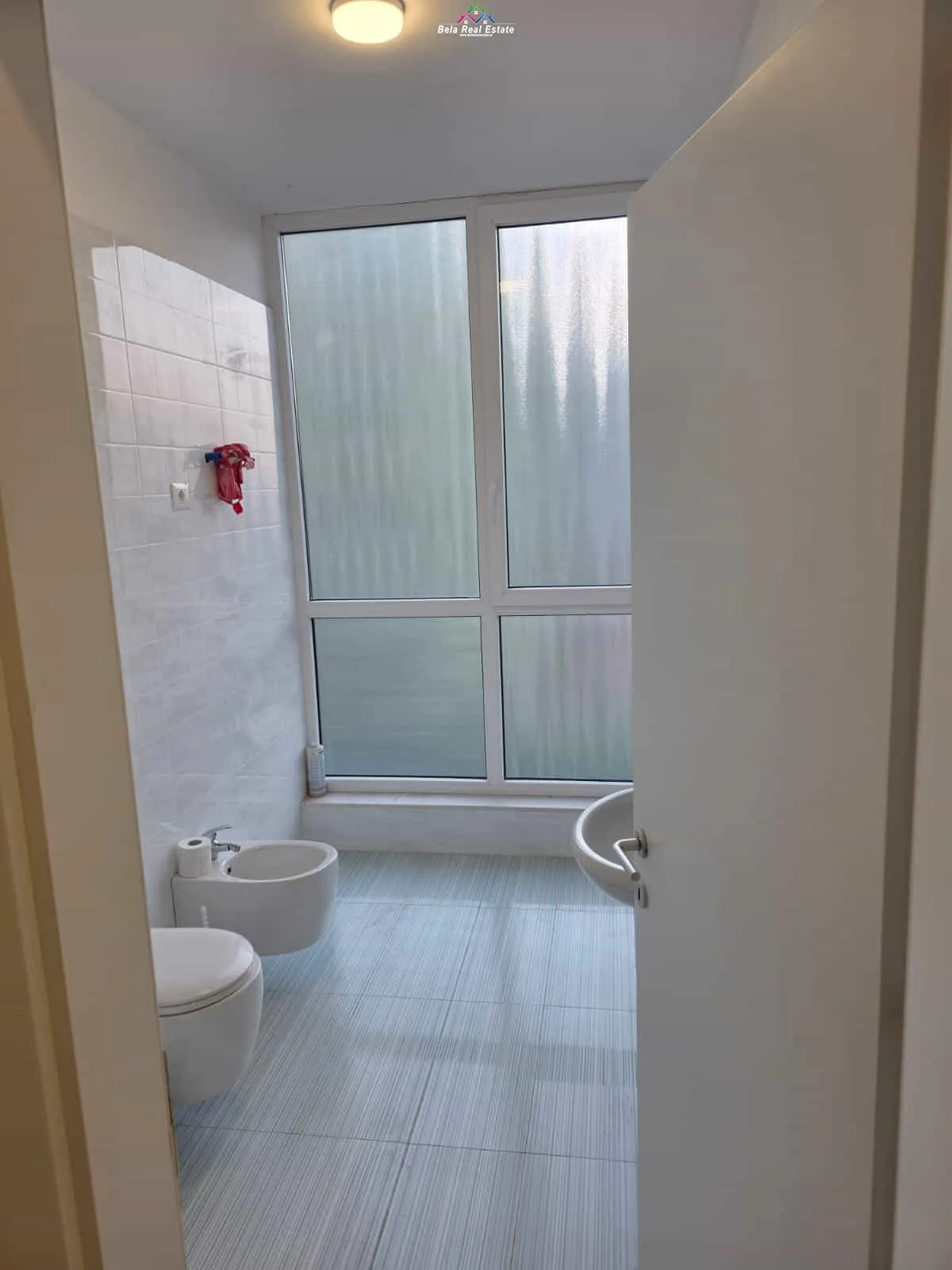 Zyre Me Qera 1+1 Tek Bulevardi i Ri (ID BZ2346) Tirane