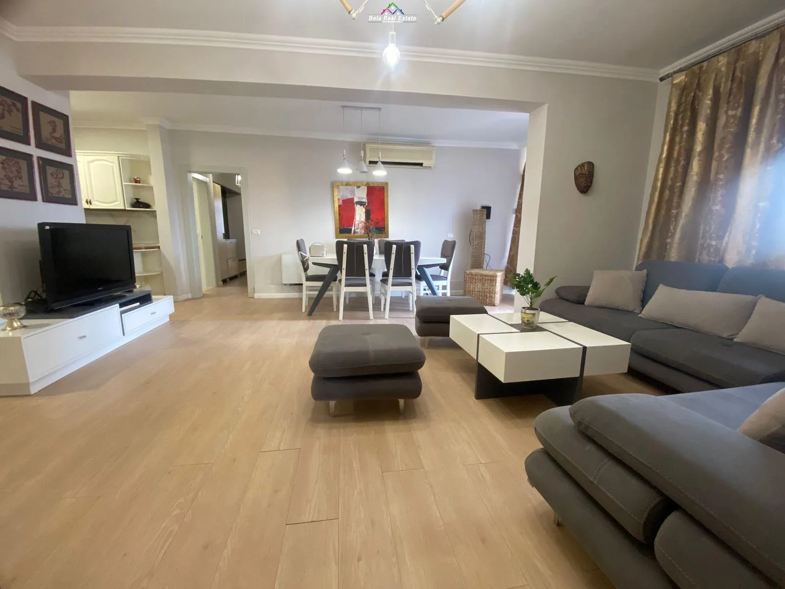 Apartament me qera 3+1+2 ne Qender (ID B230171) Tirane