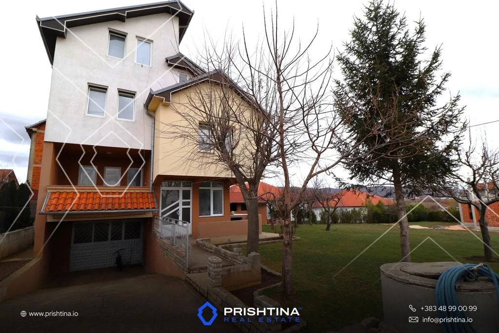 Shtëpi në shitje 270m² në Hajvali