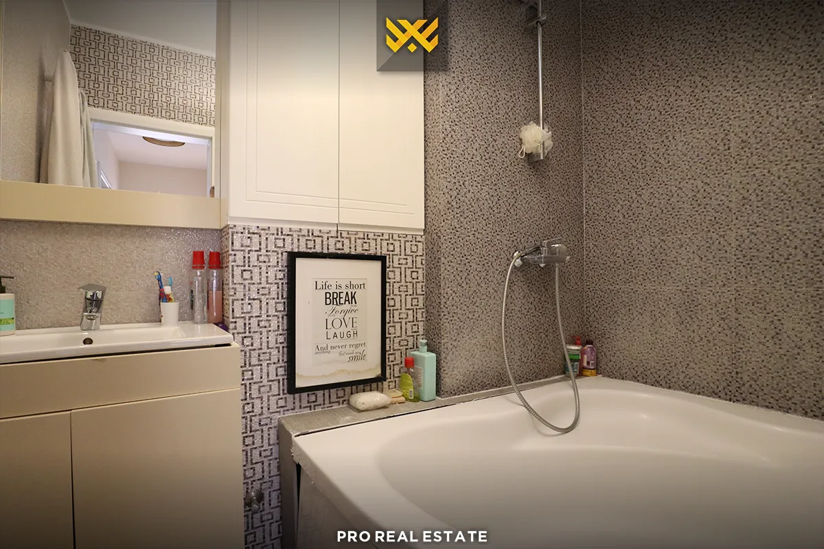 Banesë 135m² me #QIRA në Bregun e Diellit.