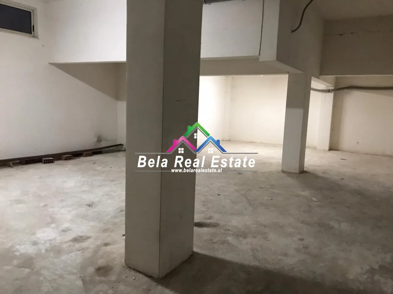 Magazine Me Qera Tek Kafja E Rremes (ID BM23) Tirane