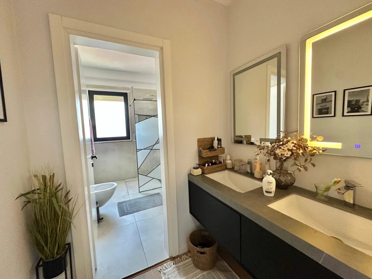 Apartament Me Qera 2+1+2 Tek Rruga e Durresit (ID B2201389) Tirane