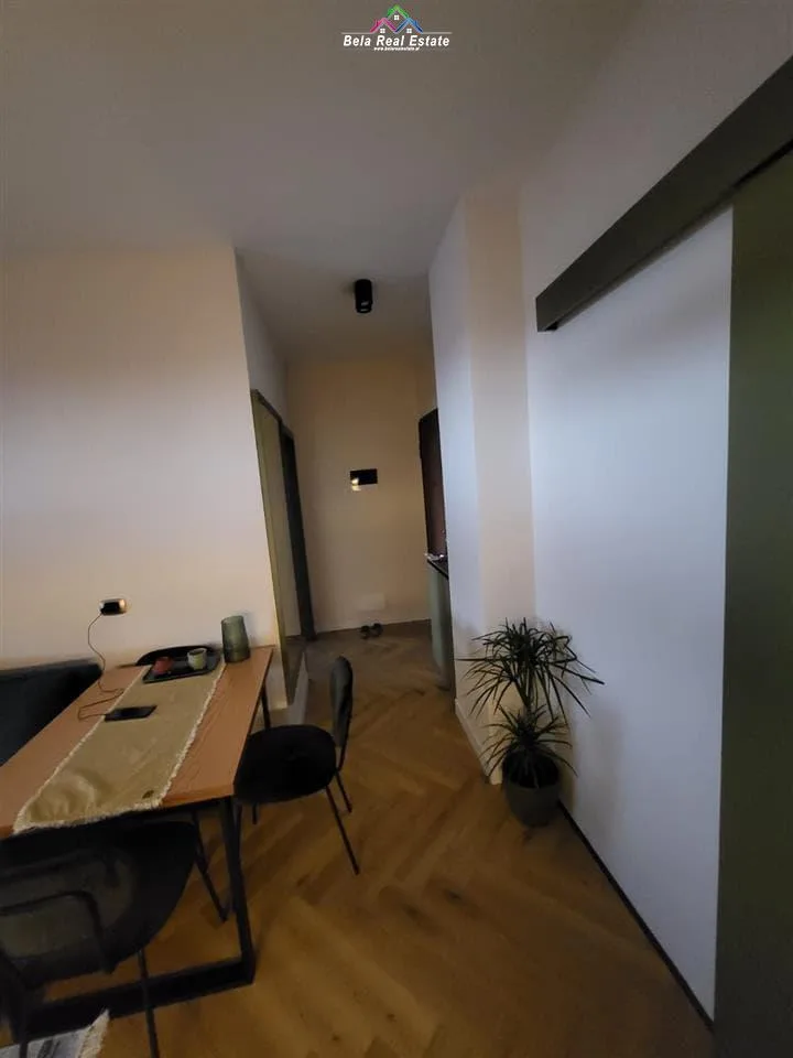 Apartament Me Qera 1+1 Tek Ish Tregu Elektrik (ID B210943) Tirane.