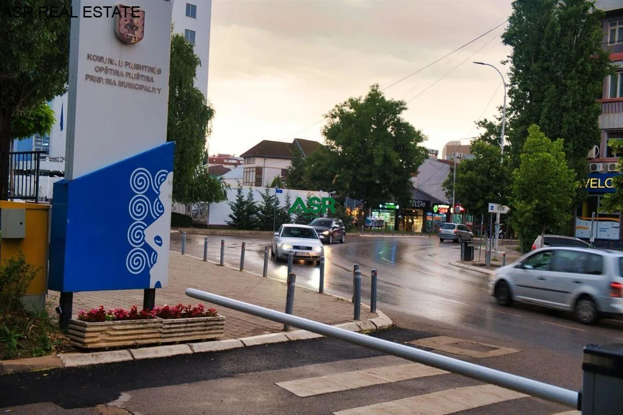 #ID:3617 Objekt 340m2 me #qira në lagjen Qafa