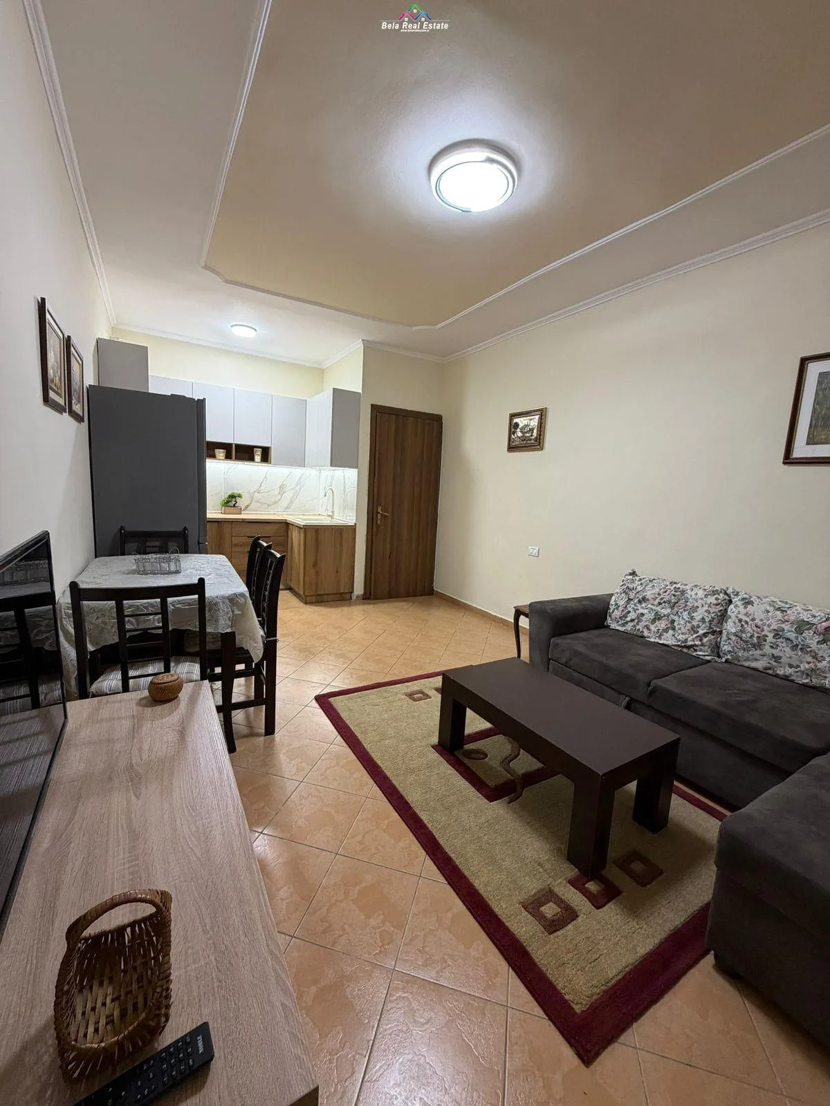 Apartament Me Qera 1+1 Tek Ish-Restorant Durrsi ( ID B211464) Tirane