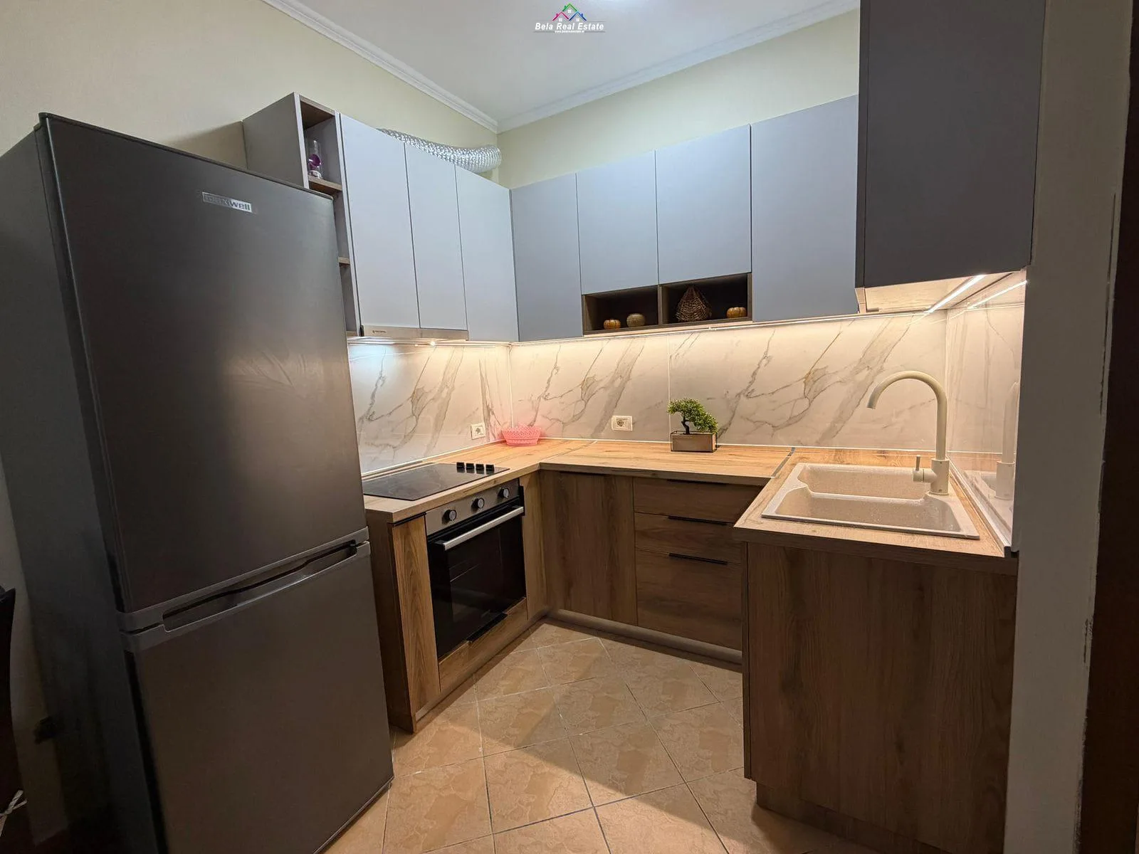 Apartament Me Qera 1+1 Tek Ish-Restorant Durrsi ( ID B211464) Tirane