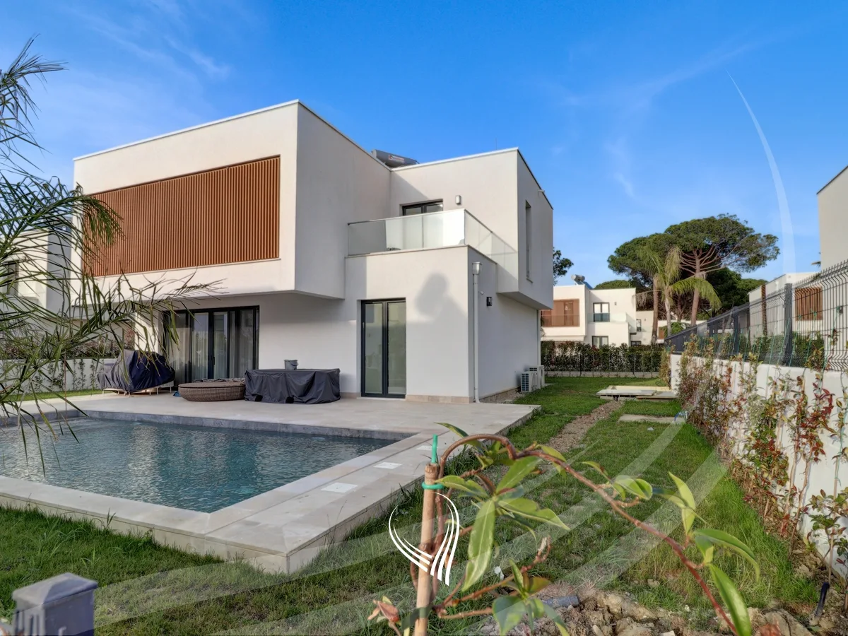 Vilë Luksoze Individuale në Gjirin e Lalzit – San Pietro Resort