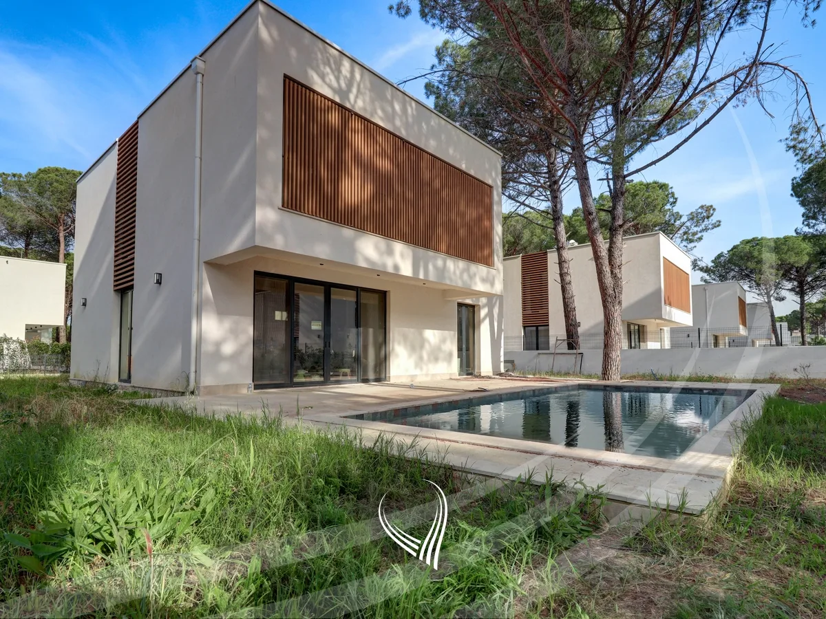 Vilë Luksoze Individuale në Gjirin e Lalzit – San Pietro Resort