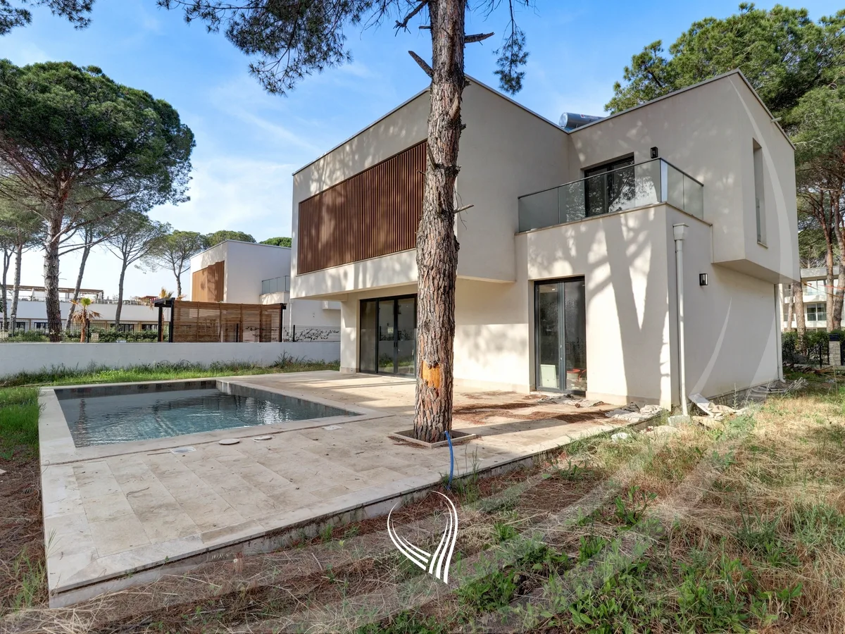 Vilë Luksoze Individuale në Gjirin e Lalzit – San Pietro Resort