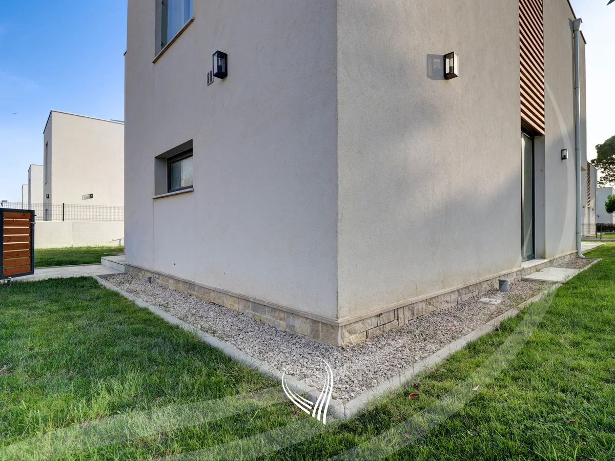 Vilë Luksoze Individuale në Gjirin e Lalzit – San Pietro Resort