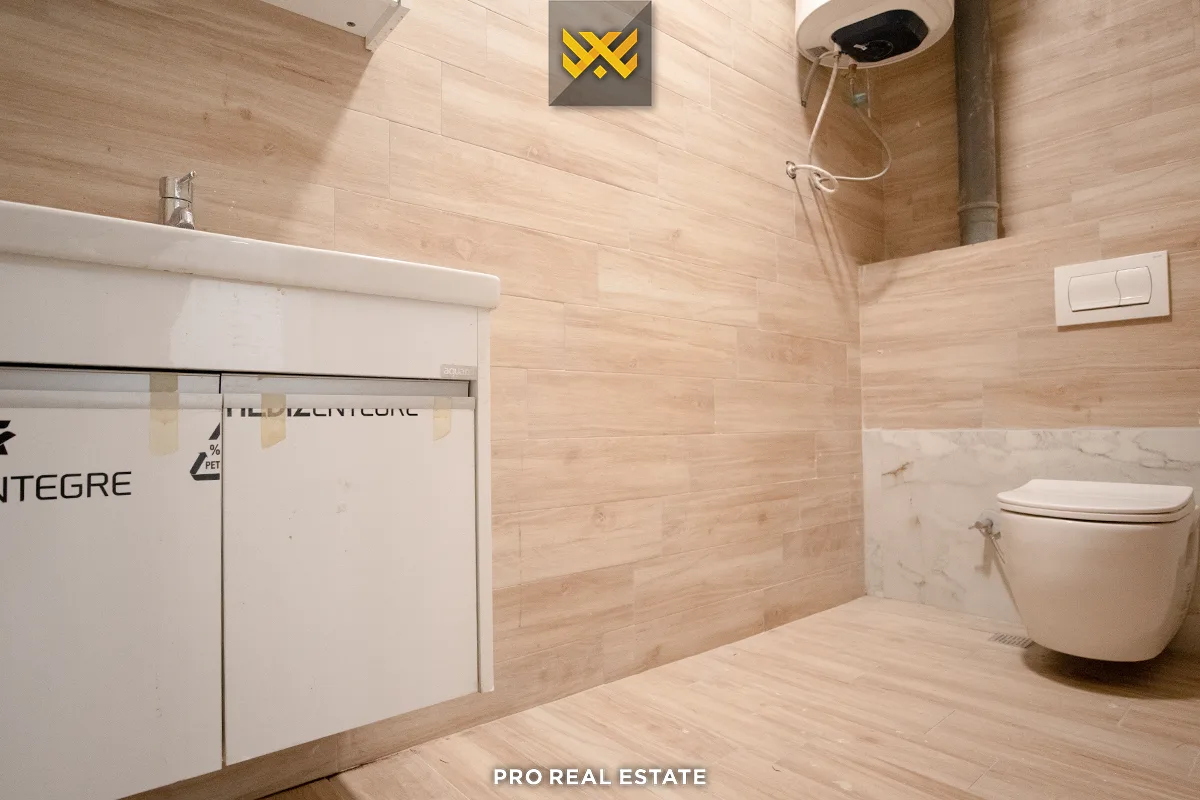 Lokal 180m² me #QIRA te Rruga C.