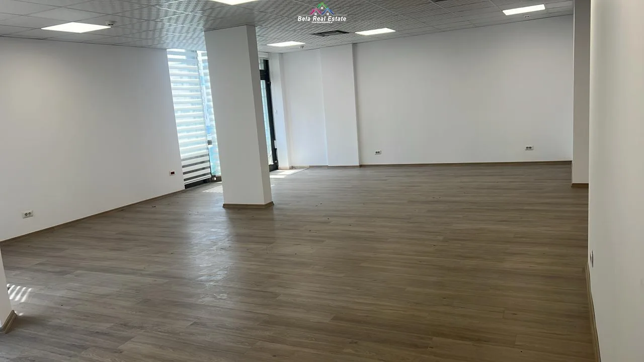 Zyre Me Qera Ne Bllok (ID BZ2596) Tirane.