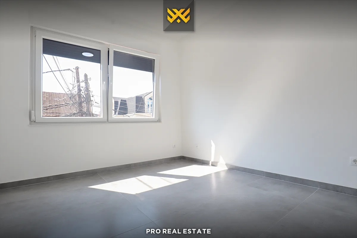 Shtëpi / Lokal 290m² me #QIRA në Pejton
