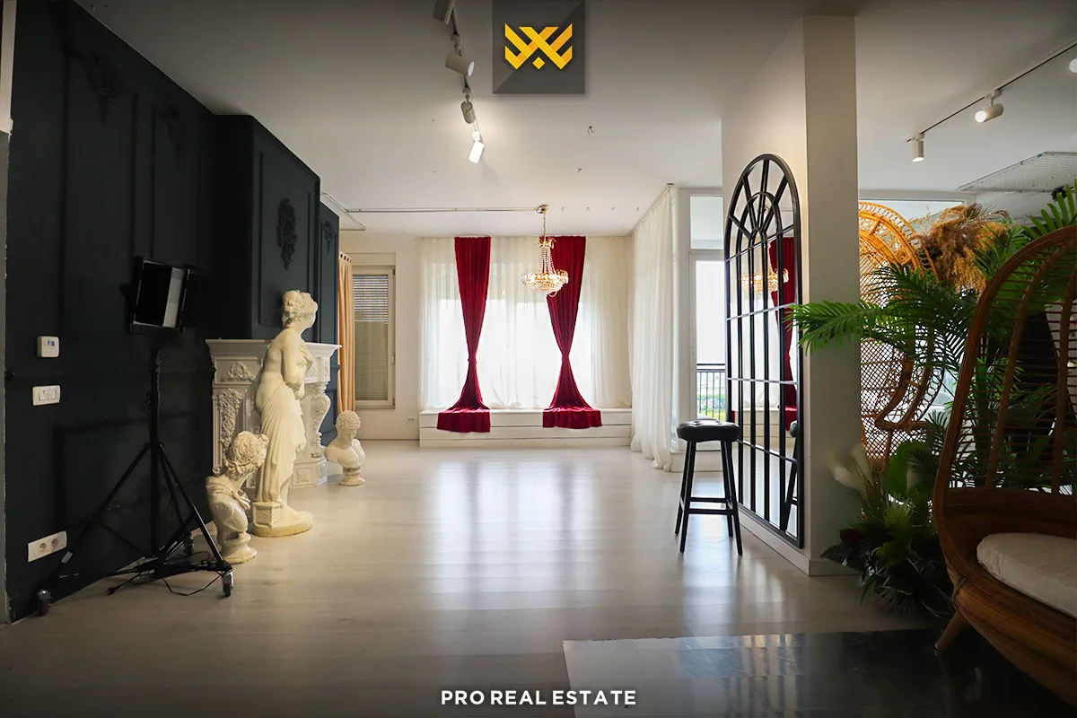 Banesë / Zyrë 299m² me #QIRA në Veternik
