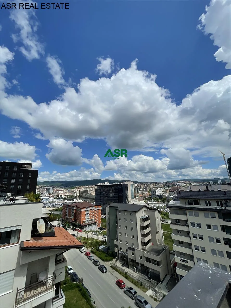 Lëshohet banesa me #qira në lagjën Arberia
