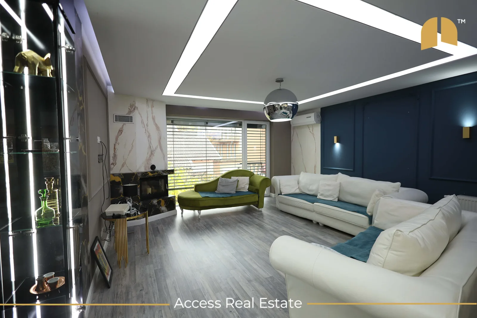 Shtëpi me QIRA – 420m² + 4.5 Ari – Sofali