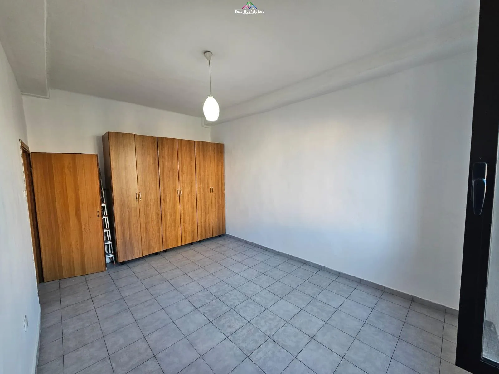 Apartament/Zyre Me Qera 1+1 Ne Bllok (ID B211411) Tirane