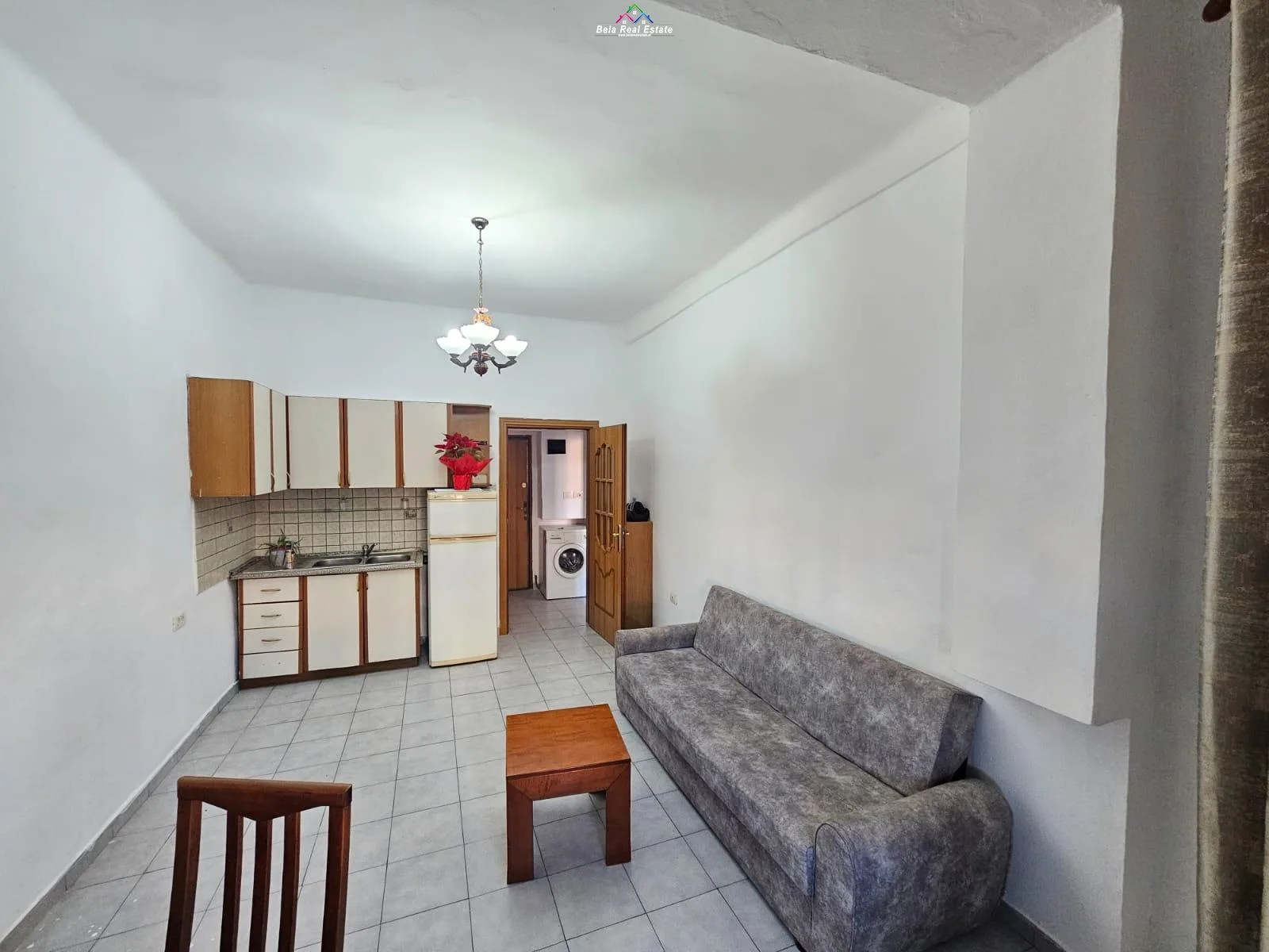Apartament/Zyre Me Qera 1+1 Ne Bllok (ID B211411) Tirane