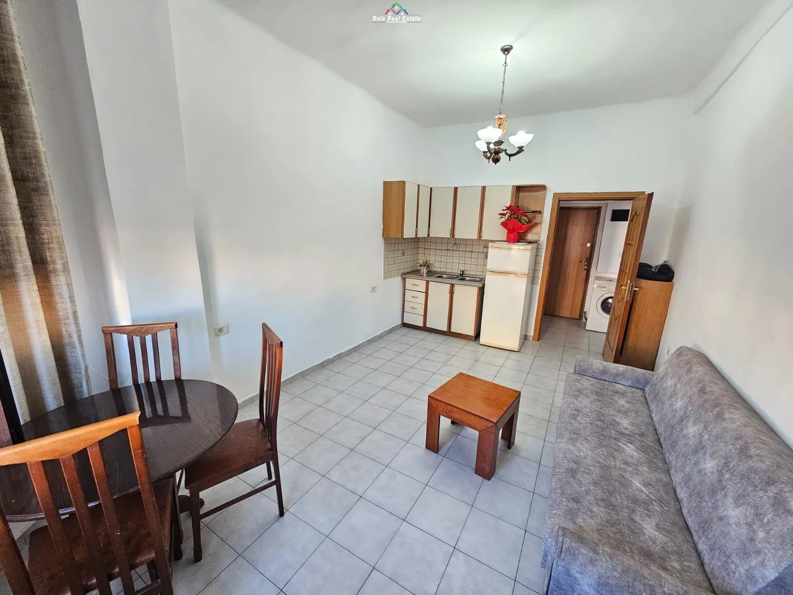 Apartament/Zyre Me Qera 1+1 Ne Bllok (ID B211411) Tirane