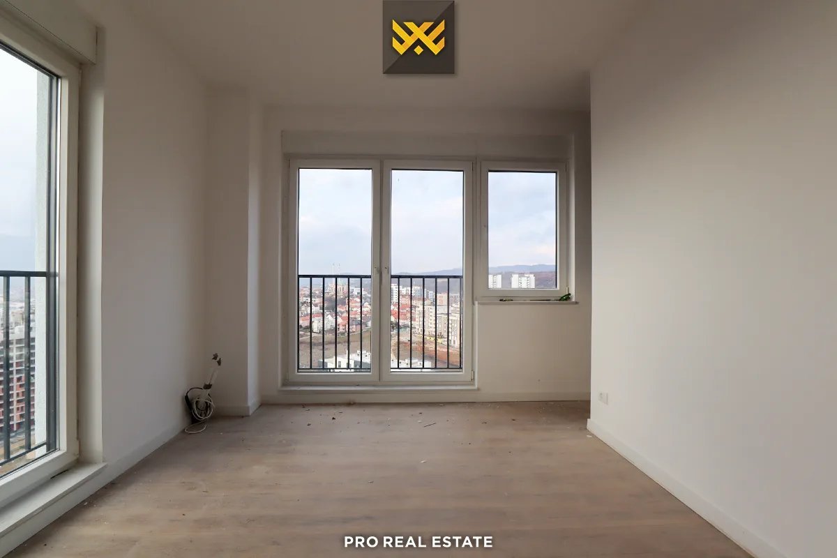 Banesë Penthouse 127m² + 43m² Neto për #SHITJE në Lagjen Kodrina
