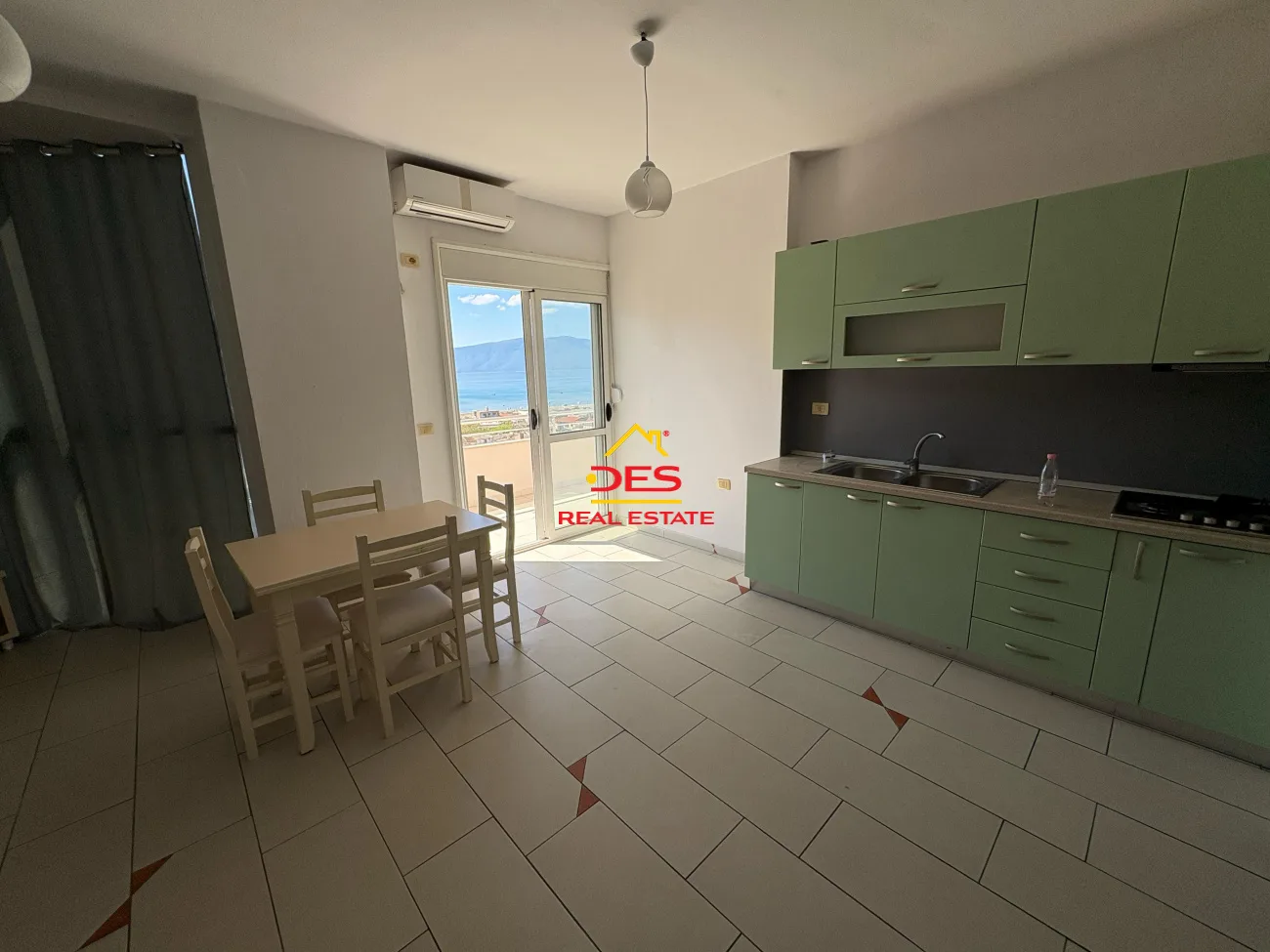 Jepet me qira apartament 1+1 pranë portit, vlorë