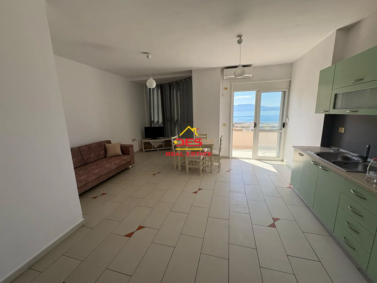 Jepet me qira apartament 1+1 pranë portit, vlorë