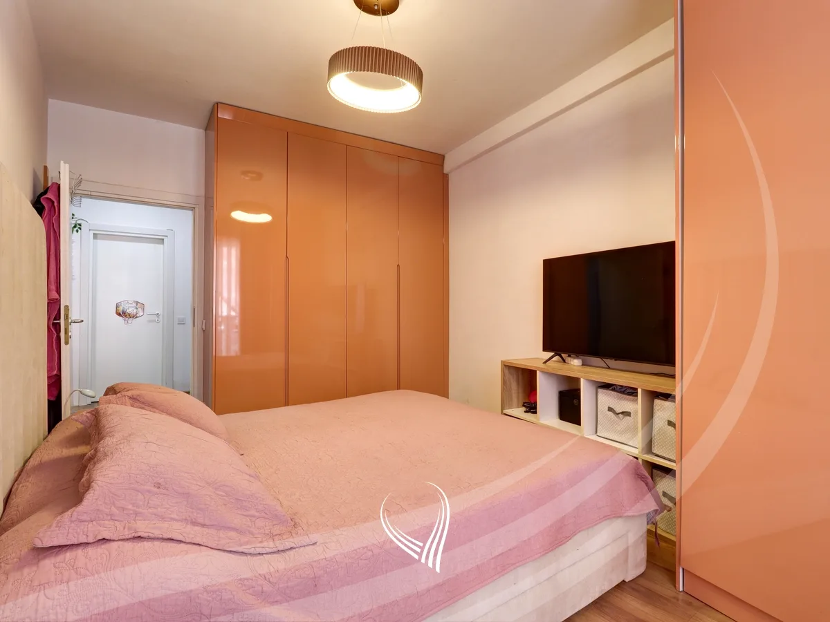 Banesë me 1 dhomë gjumi në shitje në lagjen Prishtina e Re