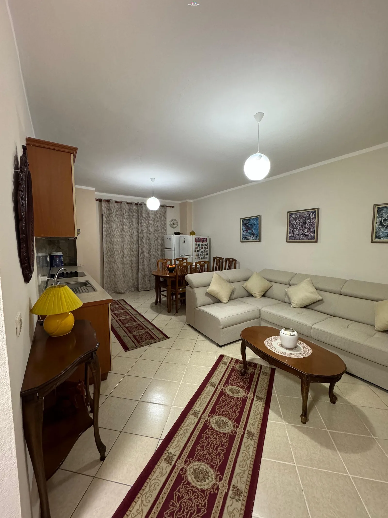 Apartament Me Qera 2+1 Tek Komuna e Parisit ( ID B2201724) Tirane
