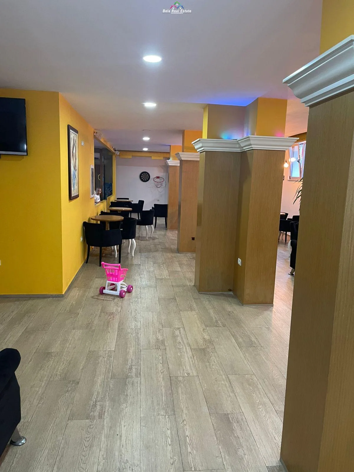 Dyqan/ Ambient Biznesi me Qera Tek Hoxha Tahsim (ID BL211) Tirane