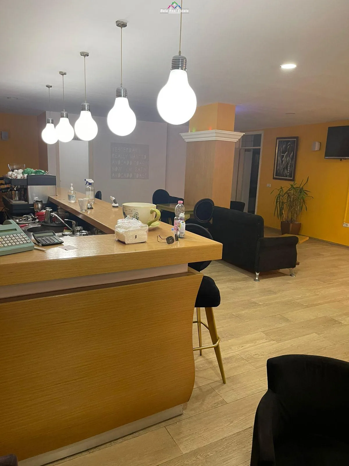 Dyqan/ Ambient Biznesi me Qera Tek Hoxha Tahsim (ID BL211) Tirane