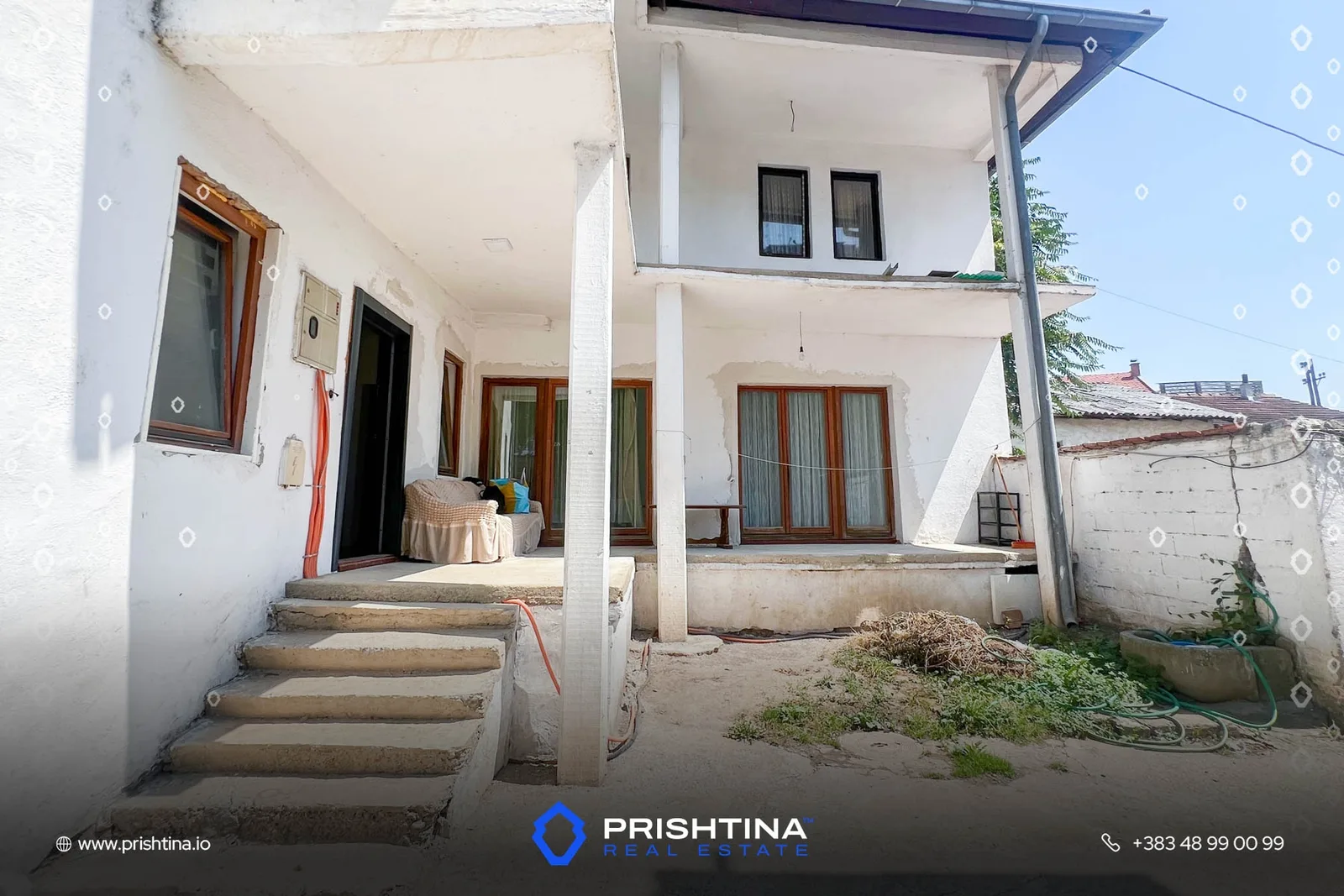 Shtëpi në #shitje 140m² + 3 ari truall te Rruga e Llapit