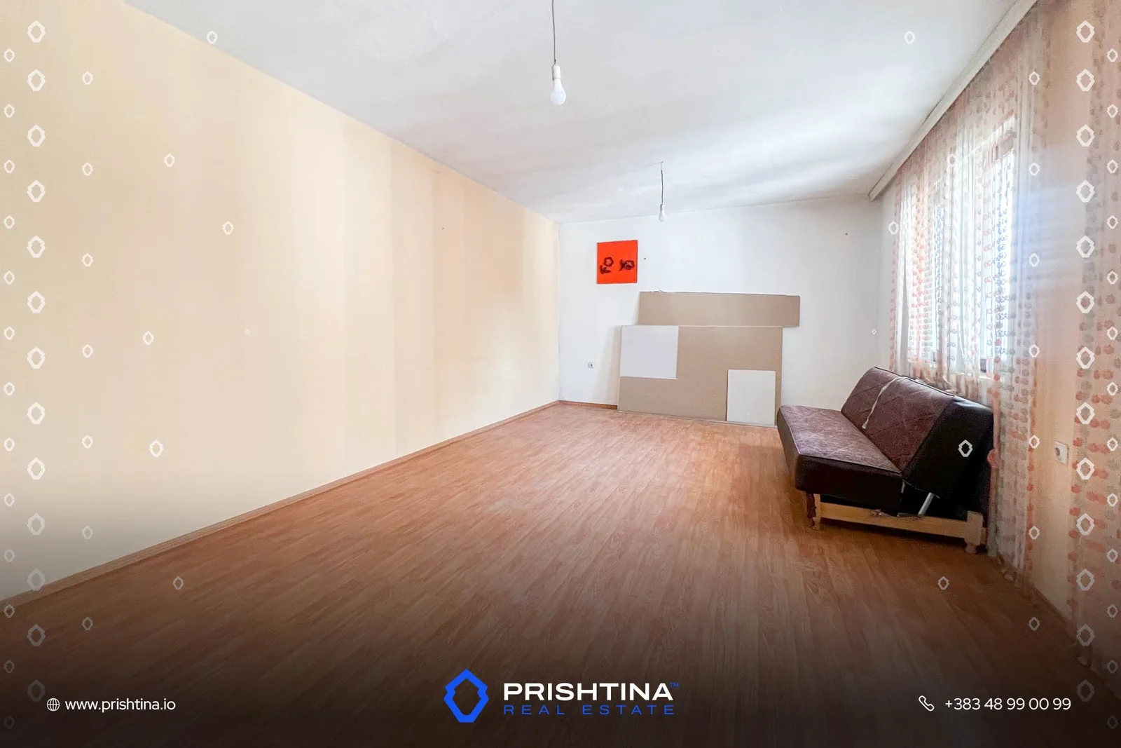 Shtëpi në #shitje 140m² + 3 ari truall te Rruga e Llapit