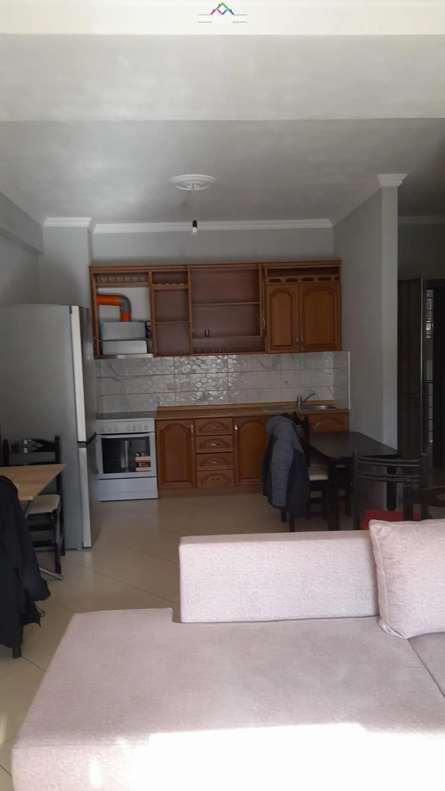 Apartament me Qera 1+1 Tek Kompleksi Golden Park ( ID B2101373) Tirane