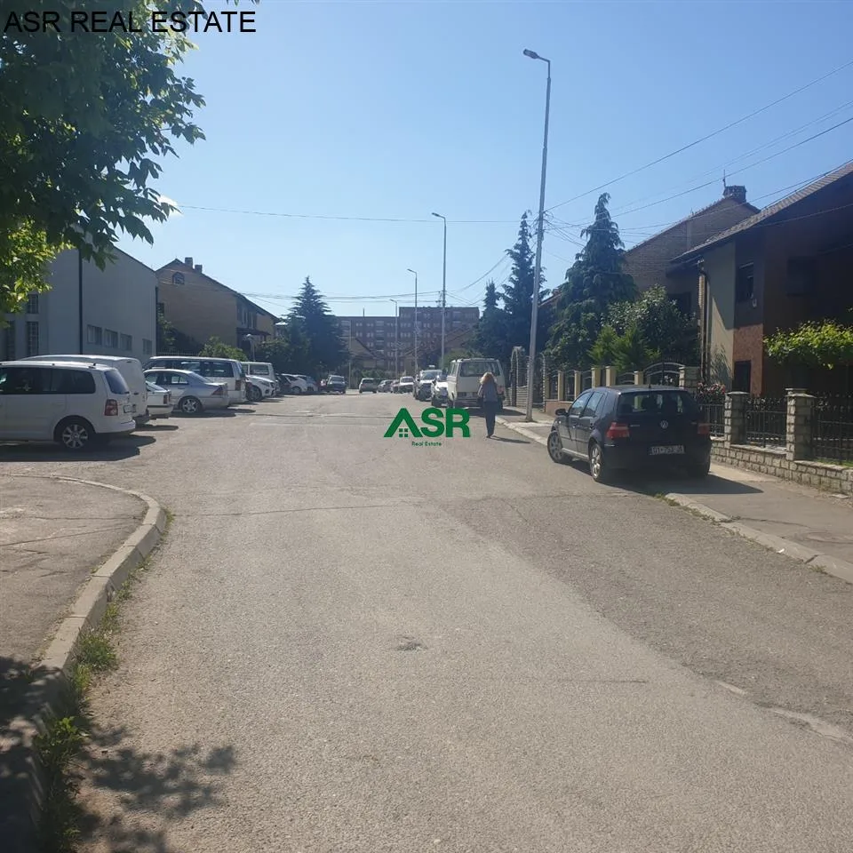 Lëshohet shtepia me #qira ne lagjen Bregu i Diellit