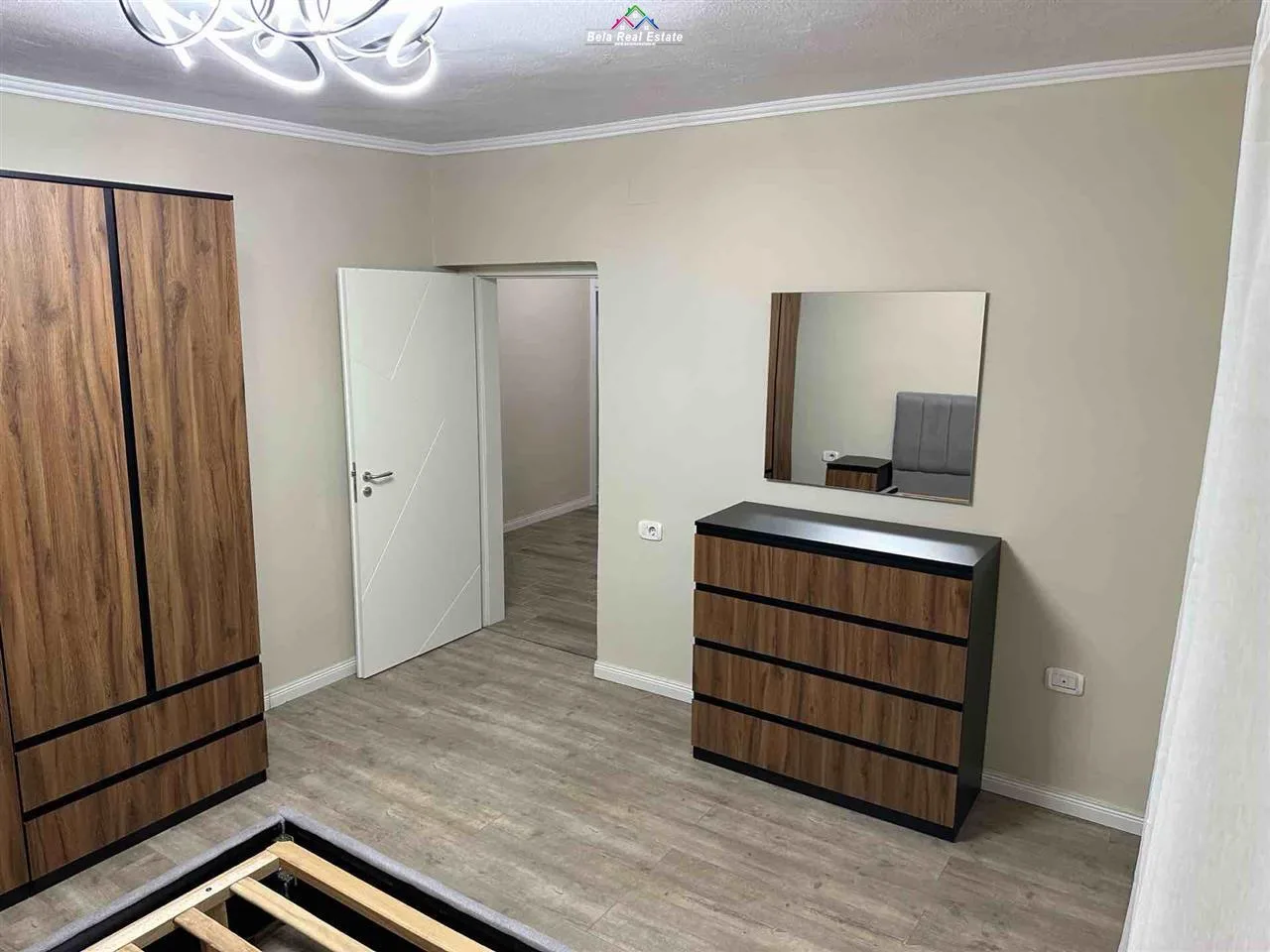 Apartament Me Qera 1+1 Tek Shkolla e Baletit (ID B211325) Tirane.