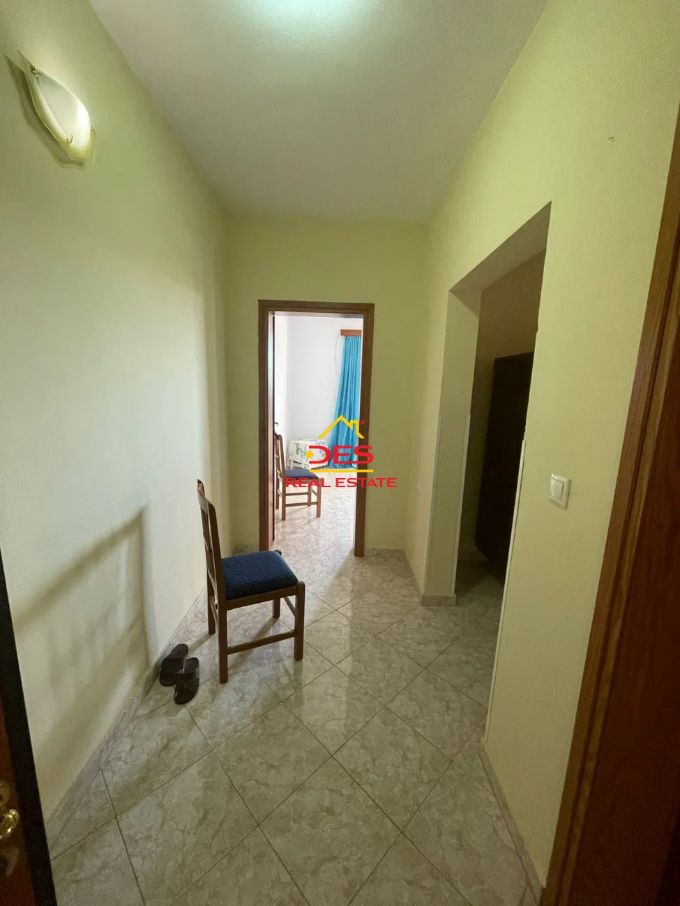 Shitet apartament 3+1+2 në sarandë