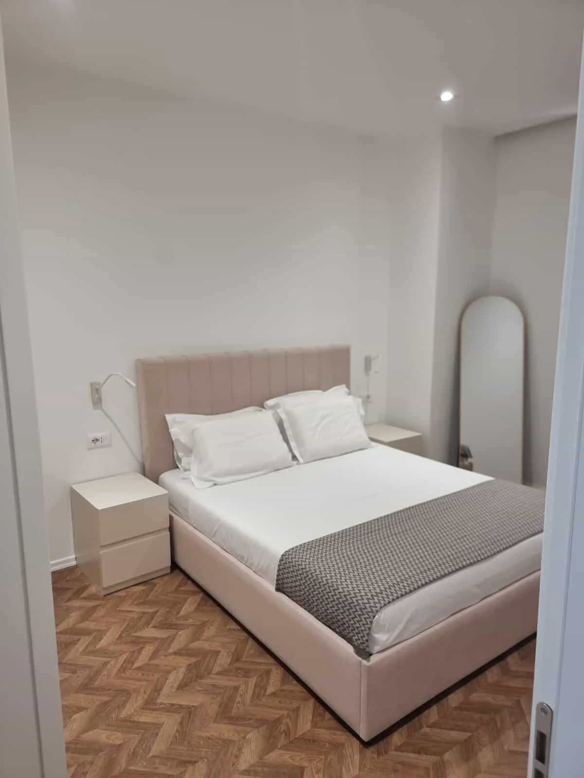 Apartament Me Qera 1+1 Tek Garden Building (ID B2101148) Tirane