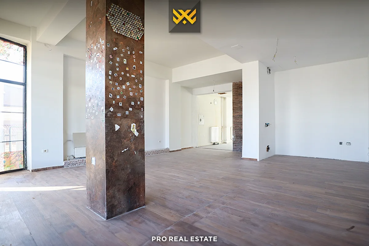 Lokal 90m² + 30m² për #SHITJE në Ulpianë