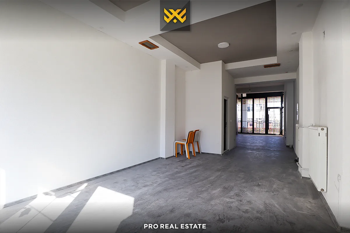 Lokal 90m² + 30m² për #SHITJE në Ulpianë
