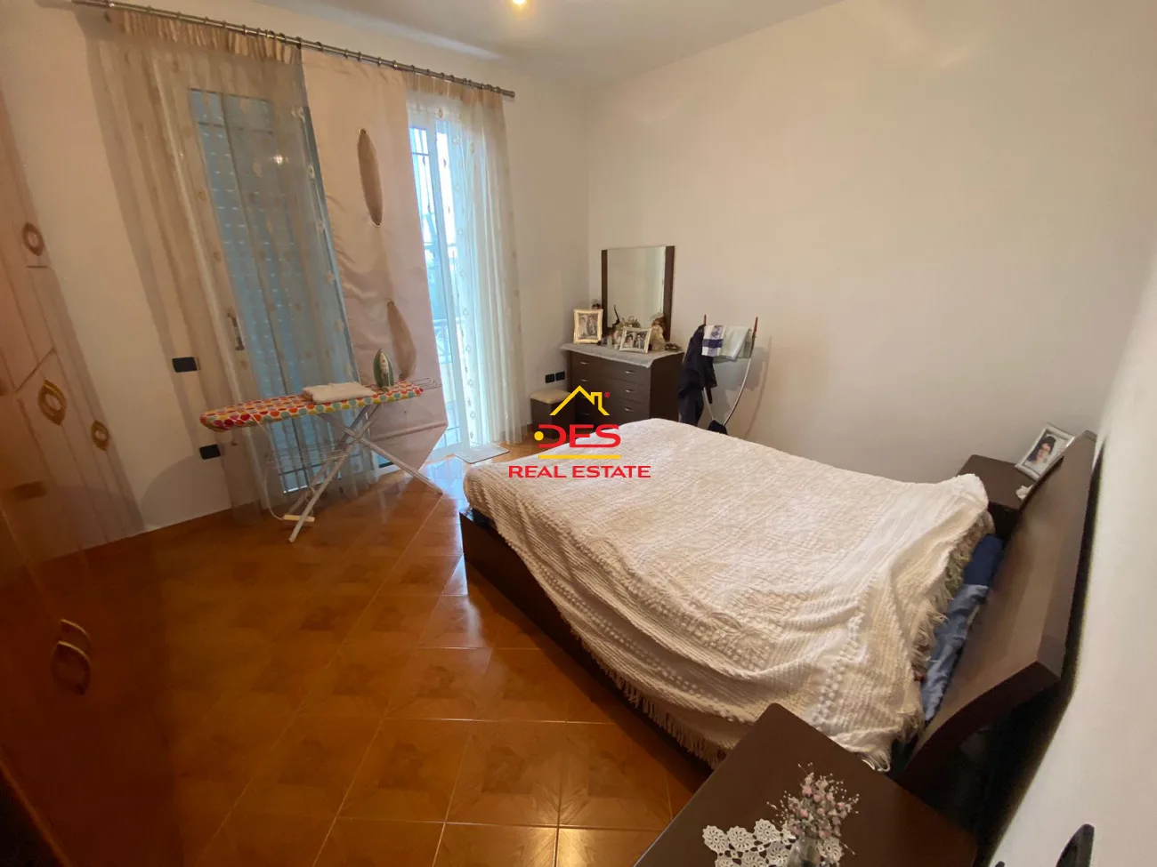 Shitet vile 2-kate në lagjen karabash, vlore.