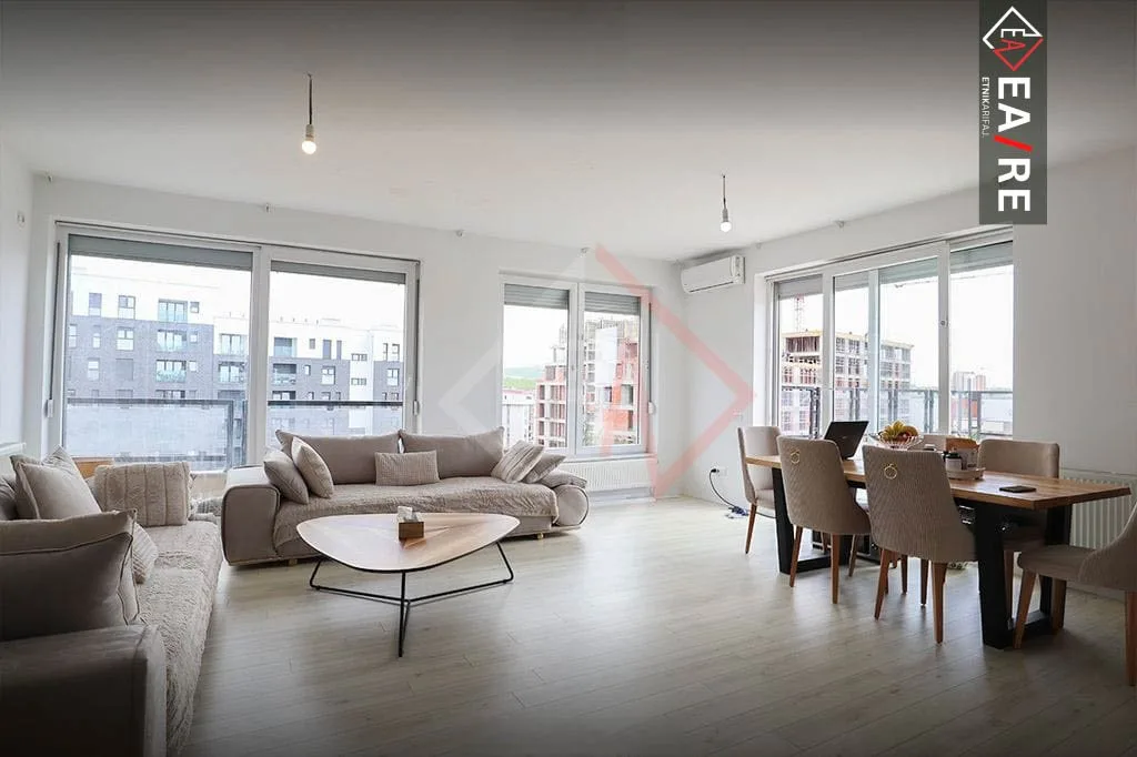 PENT-HOUSE ME QIRA NË RRUGËN C!