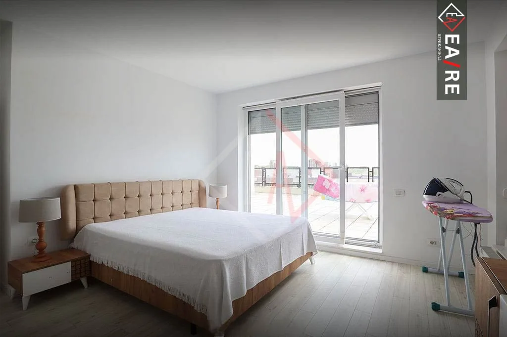 PENT-HOUSE ME QIRA NË RRUGËN C!