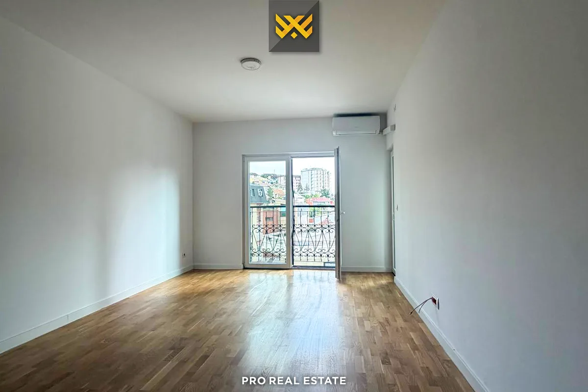 Banesë / Zyrë 65m² me #QIRA në Aktash