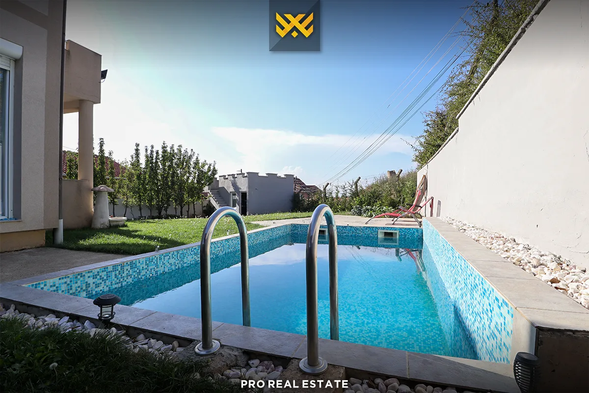 Shtëpi 175m² për #SHITJE në Matiçan.