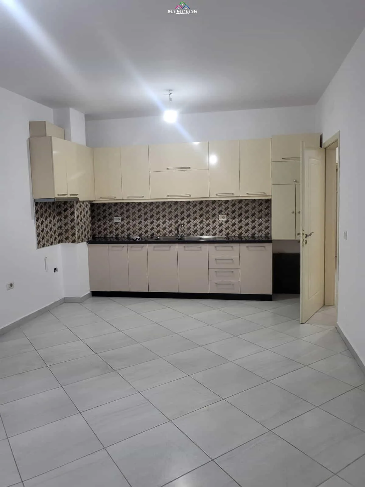 Zyre Me Qera 2+1 Ne Don Bosko (ID BZ2705) Tirane