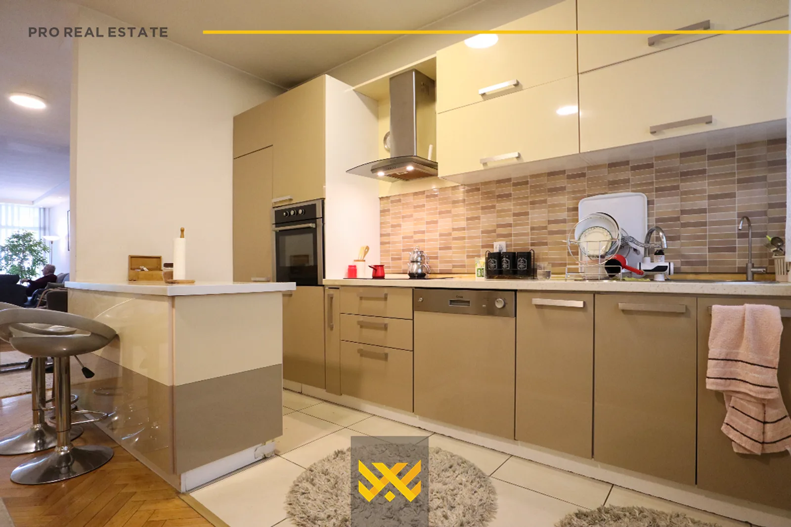 Banesë 176m² në #SHITJE në Aktash.